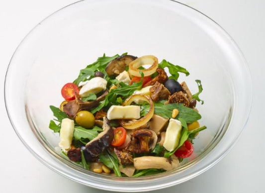 Wild Mushroom Salad with Olive Oil & Sherry Vinegar 野菌沙律配橄欖油及雪莉醋